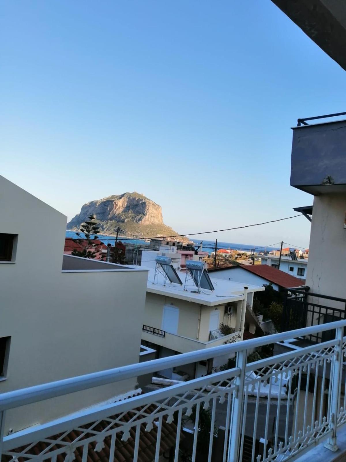 Cosmo Luxury Rooms Monemvasia Bagian luar foto